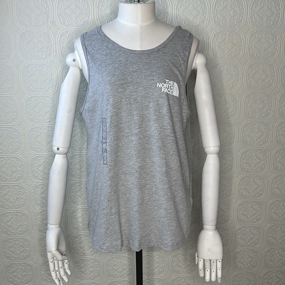 THE NORTH FACE | Women's Simple Logo Tank Top, Size L, NWT - Picture 2 of 16